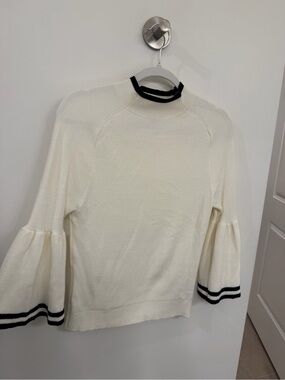 Anthropologie - Maeve - Cream Bell-Sleeve Knit Top with Black Trim